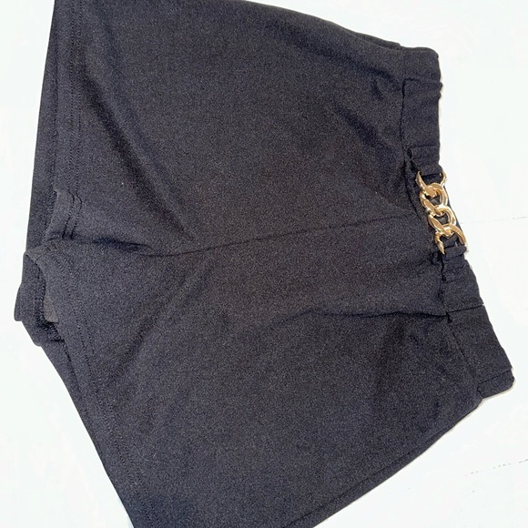 Matching set - Picture 3 of 3